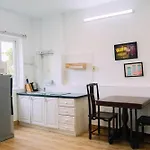 Titan House - 1 Bedroom Landmark 81 View - 406