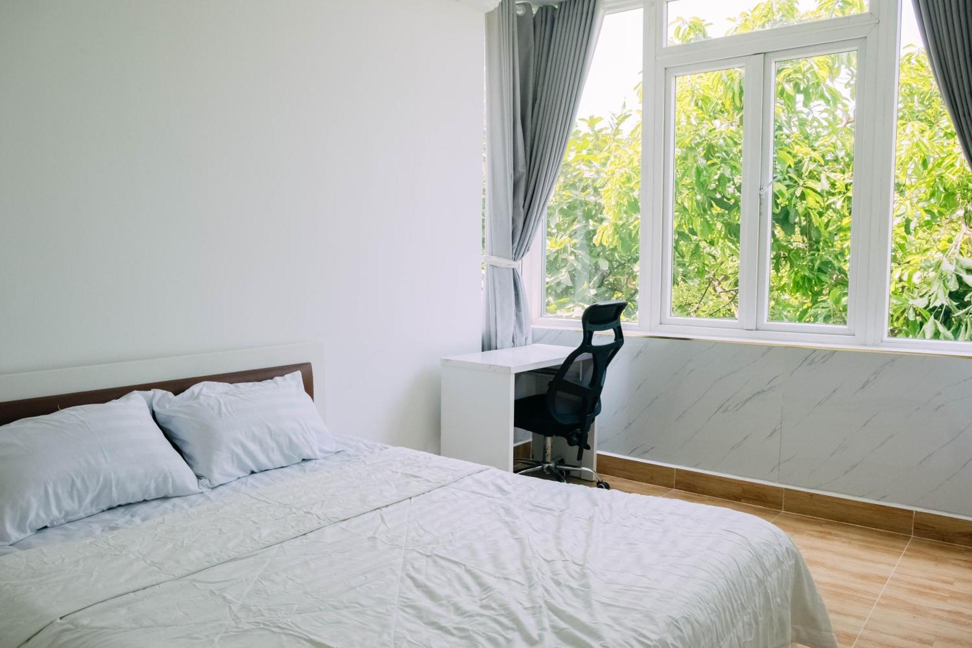 Titan House - 1 Bedroom Landmark 81 View - 406